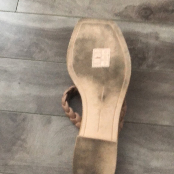 Selling Dolce Vita Iman sandals in brown. - Picture 3 of 3